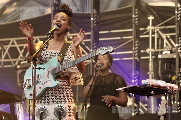 LIANNE LA HAVAS - 2016-07-23 - PARIS - Parvis de l'Hotel de Ville - 